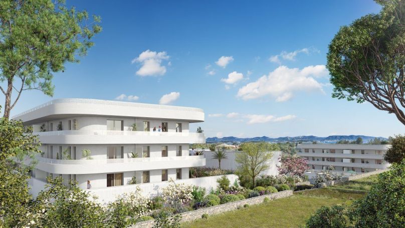 A vendre BEL APPARTEMENT T4 75 M² DERNIER ETAGE La Seyne-sur-Mer