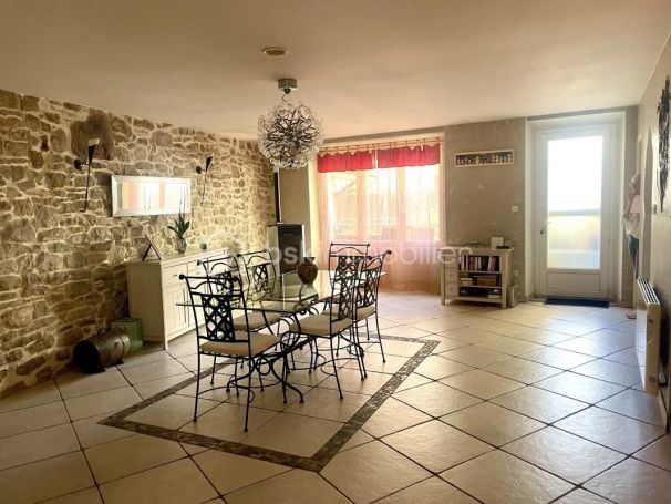 A louer MAISON  DE MAîTRE  TALAIRAN