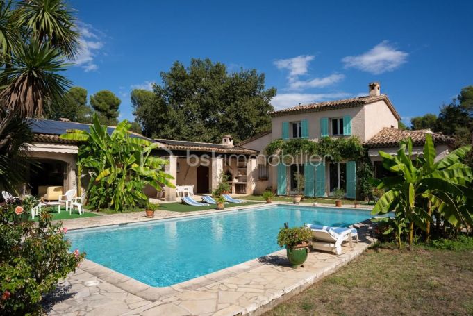 A louer MAISON  8 PIECES 253 M2  ROQUEFORT LES PINS