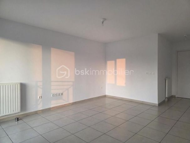 A louer APPARTEMENT NEUF T2 46 M2 BORD DE MER LE CANNET