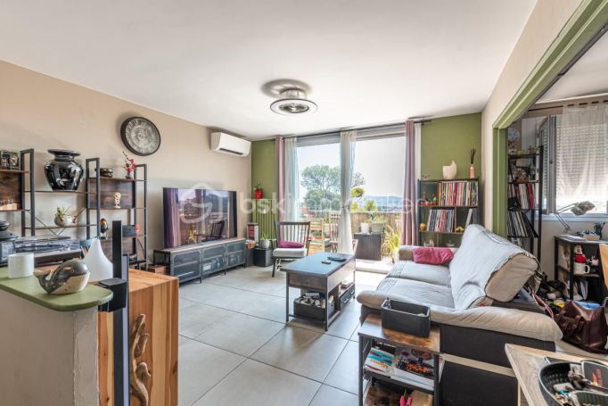 A louer APPARTEMENT T4 70 M2 TERRASSE BORD DE MER TOULON