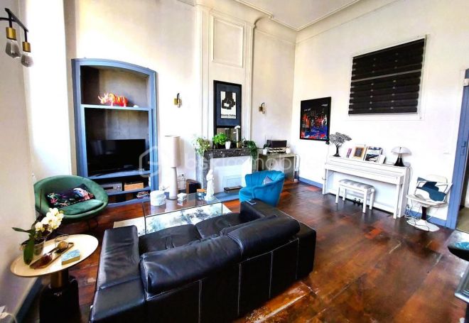 A louer APPARTEMENT T5 127 M2  PAU