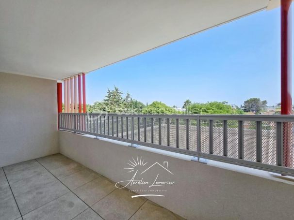 A louer STUDIO NEUF  30 M2 TERRASSE  MONTPELLIER