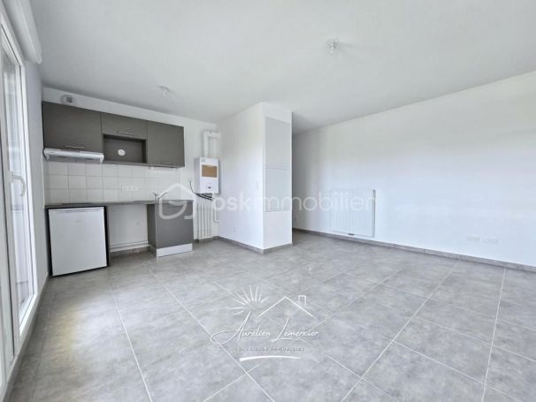 A louer STUDIO NEUF  30 M2 TERRASSE  MONTPELLIER