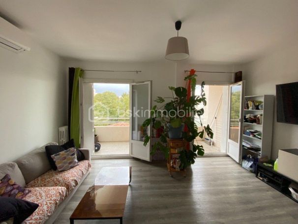 A louer APPARTEMENT T4 73 M2 BORD DE MER TOULON