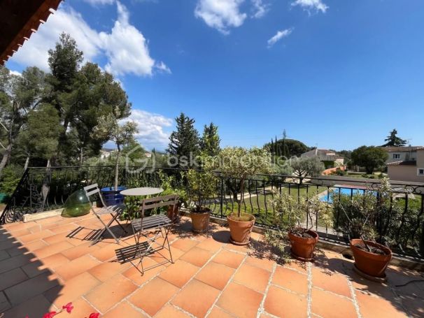 A louer MAISON  4 PIECES 128 M2 BORD DE MER LA CIOTAT