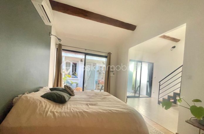 A louer APPARTEMENT T6 150 M2  BEZIERS