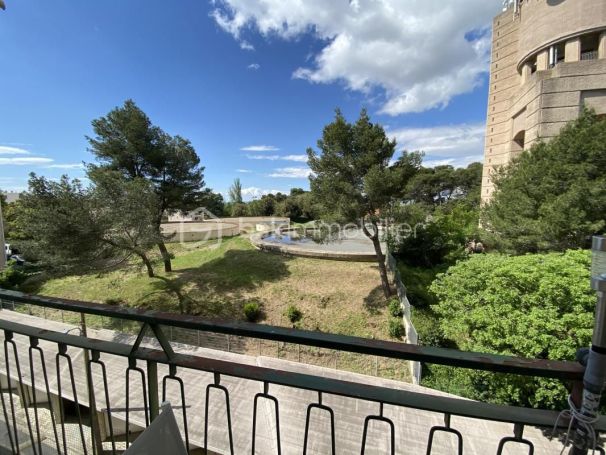 A louer APPARTEMENT T3 65 M2  BEZIERS