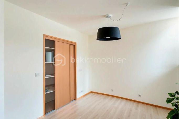A louer APPARTEMENT T5 90 M2  BILLERE