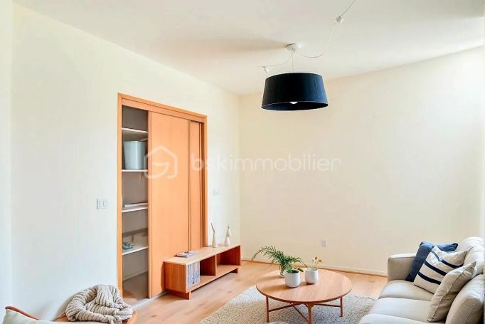 A louer APPARTEMENT T5 90 M2  BILLERE