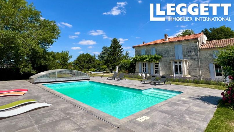 A vendre Charmante maison 12 PIECES Chenac Saint Seurin D Uzet