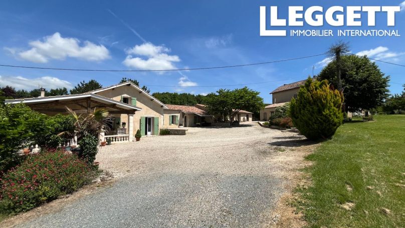 A vendre GîTE  LES LEVES ET THOUMEYRAGUE