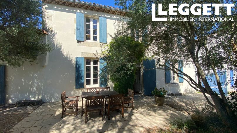 A louer MAISON  DE MAîTRE  MORTAGNE SUR GIRONDE