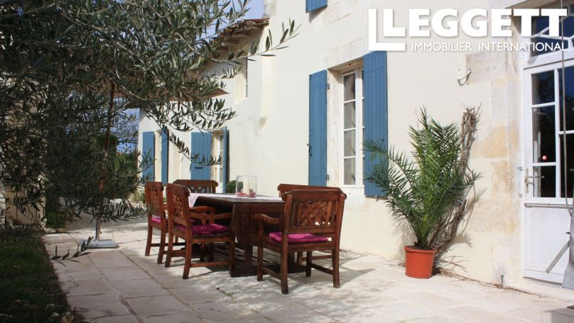 A louer MAISON  DE MAîTRE  MORTAGNE SUR GIRONDE