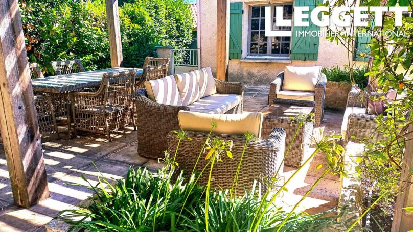 A louer MAISON  5 PIECES 105 M2  SAINT GENIES DE FONTEDIT