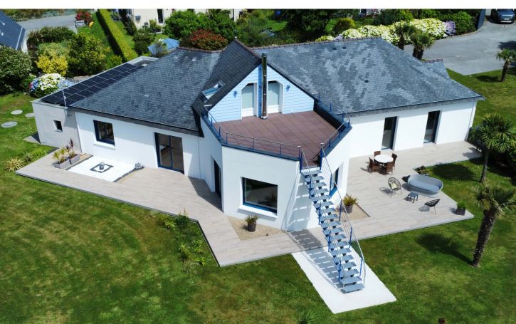 A vendre MAGNIFIQUE Maison 9 PIECES bord de mer Plouguerneau
