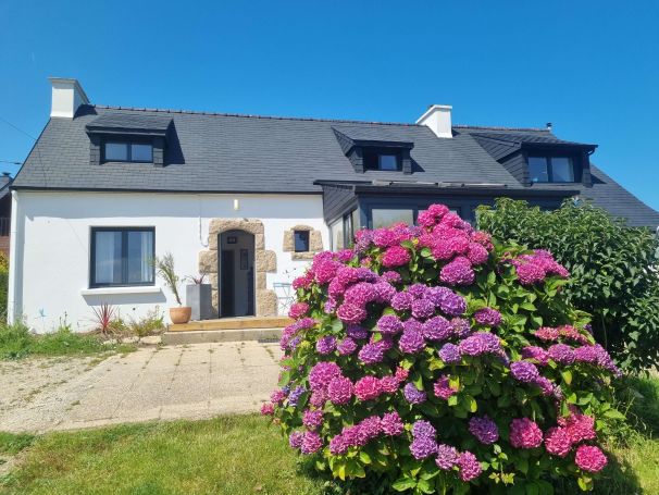 A vendre Maison 7 PIECES Vue Mer   PLOUGUERNEAU
