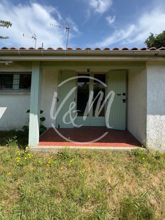 A vendre CHARMANTE Maison 3 PIECES 50 M² BORD DE MER  Ares