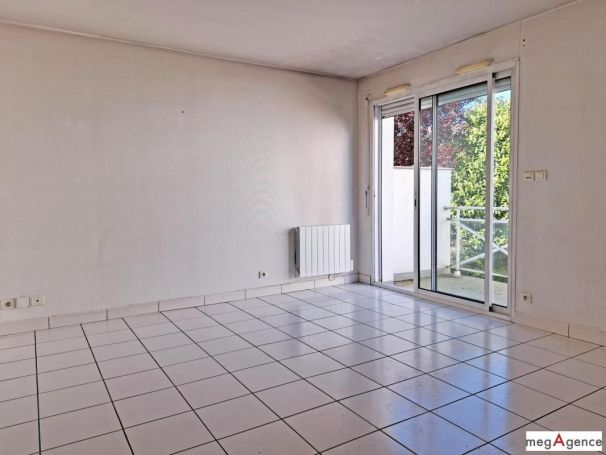 A louer APPARTEMENT T2 33 M2 TERRASSE  NANTES