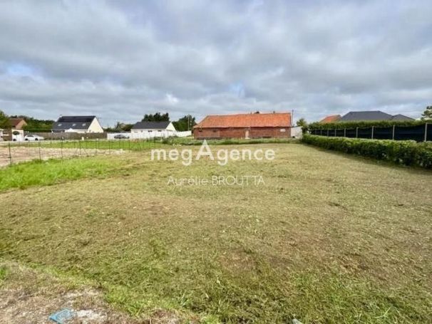 A vendre TERRAIN 2 391 M2  AIRE SUR LA LYS