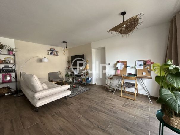 A louer APPARTEMENT T3 50 M2  CARVIN