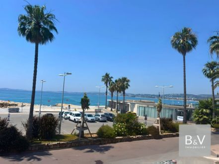 Appartement T4 rez-de-jardin face A  la mer  CAGNES SUR MER