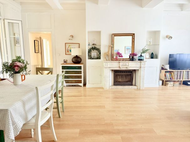 A vendre APPARTEMENT T6 REZ-DE-JARDIN TERRASSE ET JARDIN Toulon