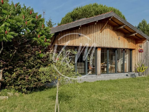 A vendre CHARMANTE MAISON T5 LEGE CAP FERRET