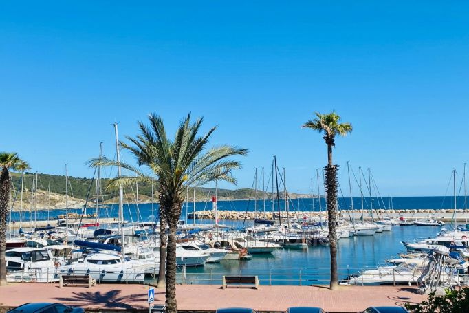 A louer APPARTEMENT T2 35 M2 VUE MER BANYULS SUR MER Front de mer