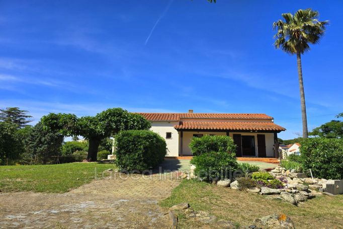 A louer MAISON  5 PIECES 130 M2  SOREDE Village