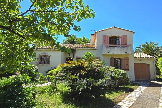 A louer MAISON  4 PIECES 95 M2  SAINT GENIS DES FONTAINES