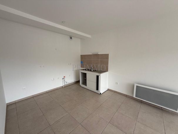 A louer APPARTEMENT NEUF T2 50 M2  TARADEAU