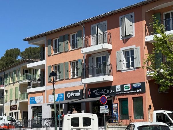 A louer APPARTEMENT NEUF T3 71 M2  TARADEAU