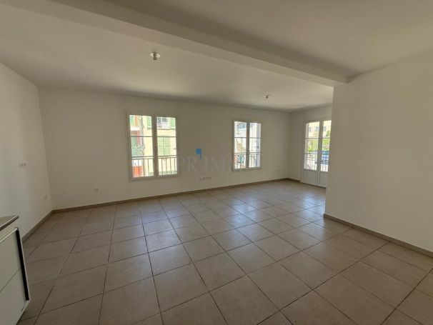 A louer APPARTEMENT NEUF T3 71 M2  TARADEAU
