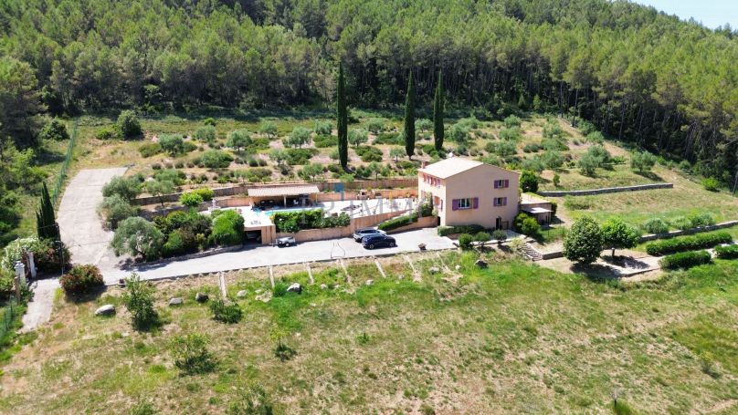 A louer MAISON  6 PIECES 242 M2  TARADEAU