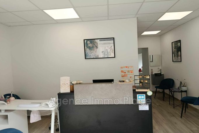 A louer APPARTEMENT NEUF  190 M2  VERTHEUIL Centre-ville