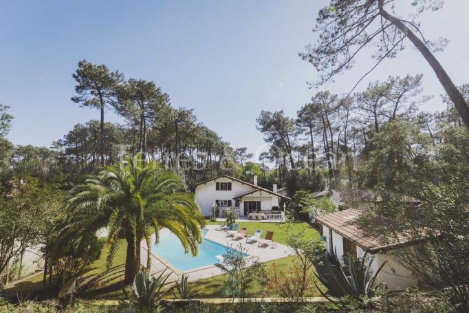 A louer MAISON  7 PIECES 220 M2  SOORTS HOSSEGOR Centre-ville - lac - fôret