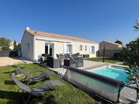 A vendre MAISON  4 PIECES 83 M2 BORD DE MER LONGEVILLE SUR MER
