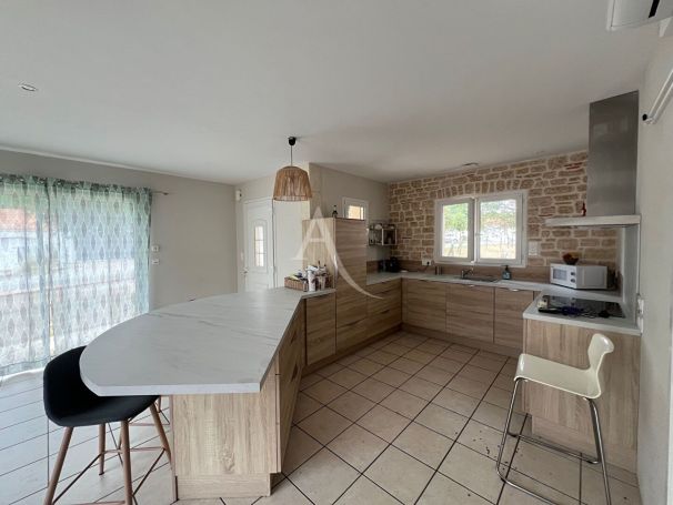 A louer MAISON  CONTEMPORAINE BORD DE MER LONGEVILLE SUR MER
