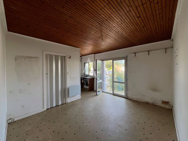 A louer STUDIO  29 M2 BORD DE MER JARD SUR MER