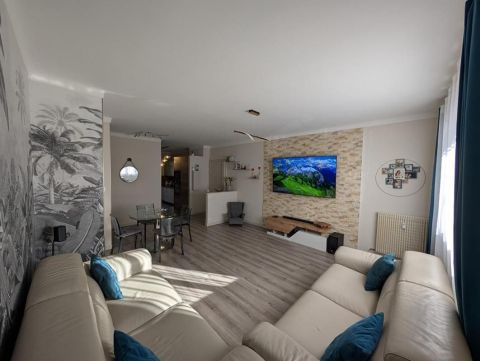 A louer APPARTEMENT T4 80 M2 BORD DE MER CAGNES SUR MER