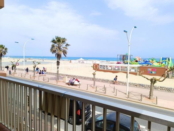 A louer APPARTEMENT T2 36 M2 TERRASSE PIEDS DANS L'EAU CANET EN ROUSSILLON