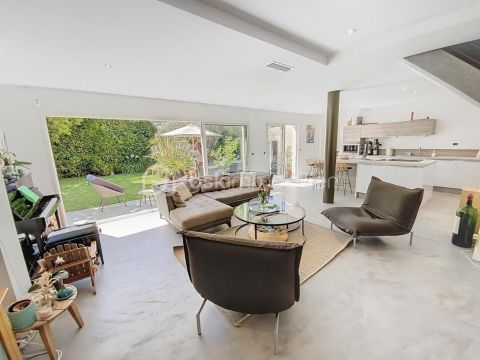 A louer MAISON  6 PIECES 178 M2 BORD DE MER PEROLS