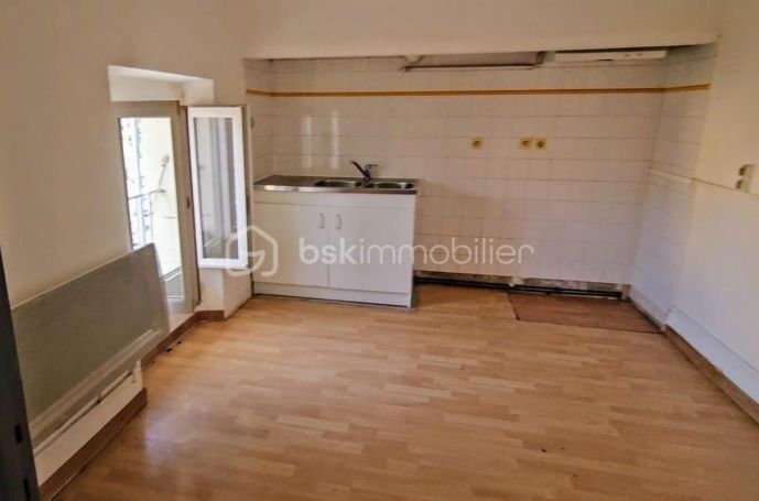 A louer APPARTEMENT T3 60 M2  SAINT GENIS DES FONTAINES