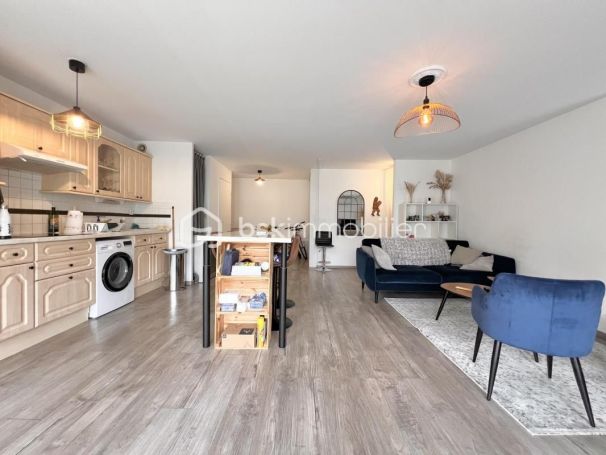 A louer APPARTEMENT T3 75 M2  MONTPELLIER