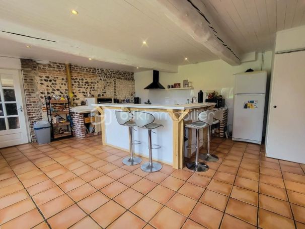 A louer LONGèRE  6 PIECES 200 M2  GODERVILLE