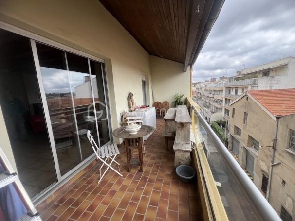 A louer APPARTEMENT DUPLEX T6 126 M2 TERRASSE  BEZIERS