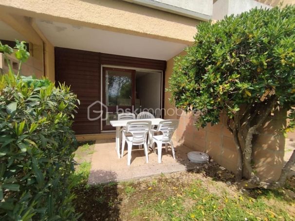 A louer STUDIO  29 M2 TERRASSE PLAGE à PIED SAINT CYPRIEN