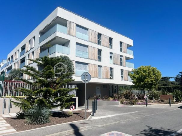 A louer APPARTEMENT T3 61 M2 TERRASSE BORD DE MER SAINT LAURENT DU VAR