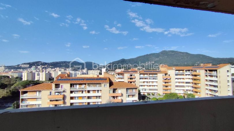 A louer APPARTEMENT T2 36 M2 BORD DE MER AJACCIO